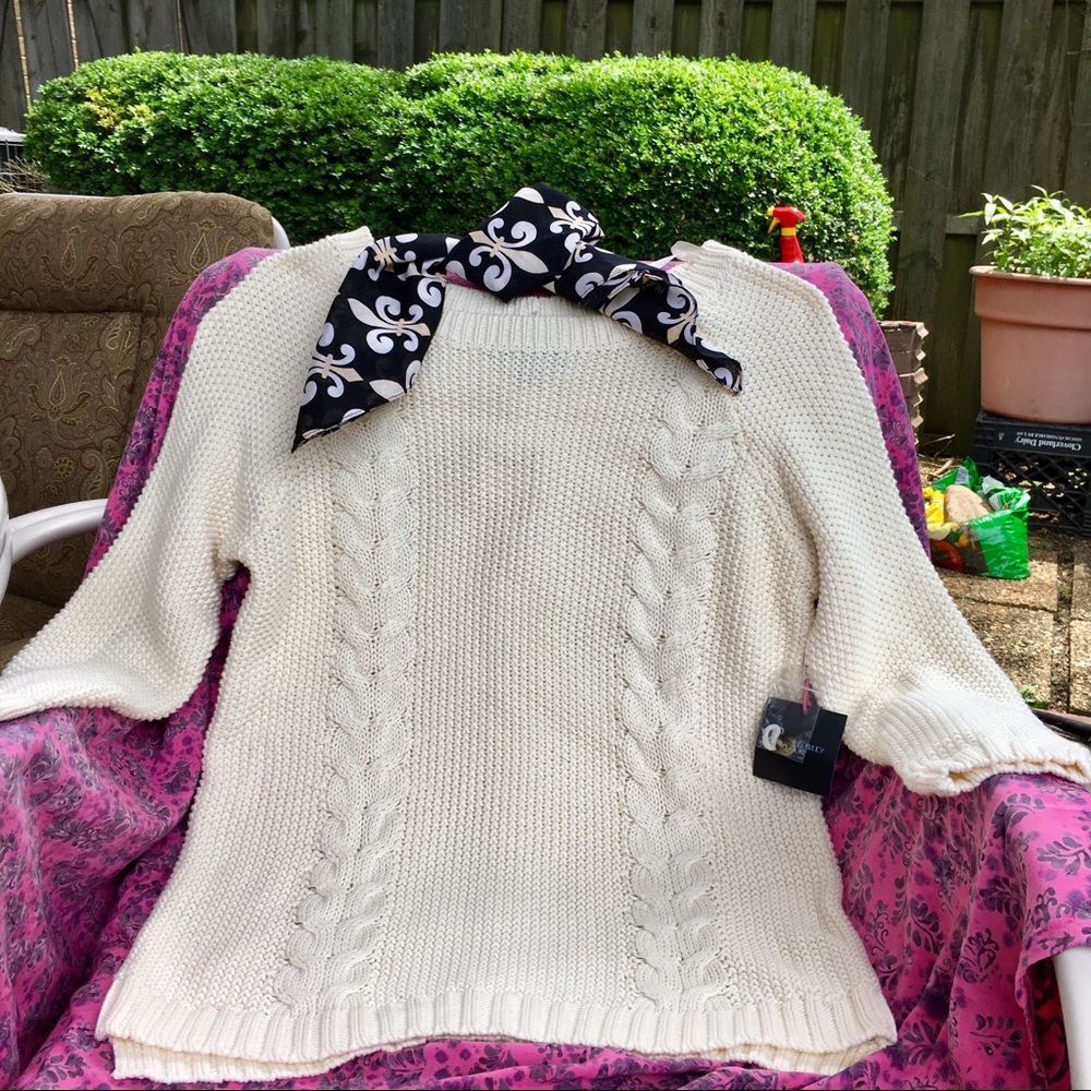 New Off-white Pullover sweater